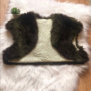 Faux fur vest 🦺